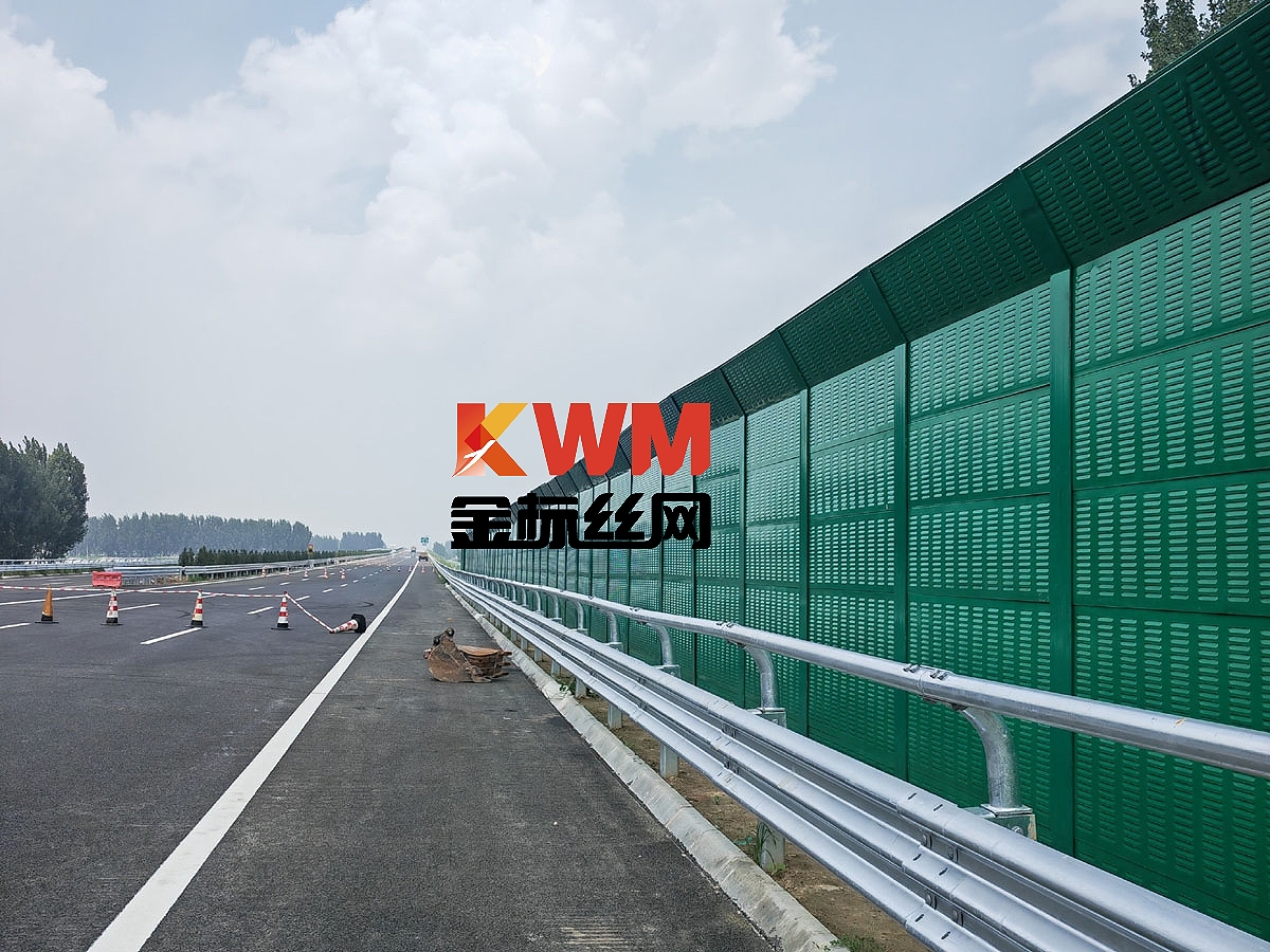 公路 声屏障